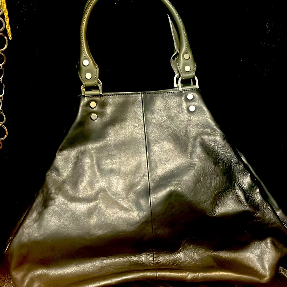 Kenneth Cole Large Leather Purse